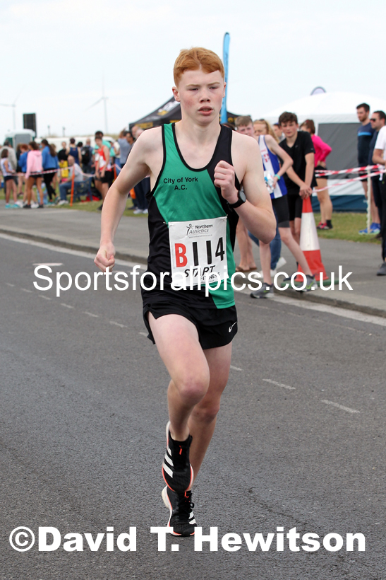 Mens under-17s 2021 Northern 6 and 4 Stage and Young Athletes Road Relays, Redcar. Photo: David T. Hewitson/Sports for All Pics
